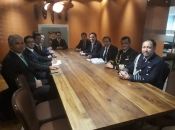 Subsecretario de Defensa se reúne con chilenos que se encuentran participando en misión de verificación de la ONU en Colombia.