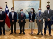 REUNION DE CLAUSURA DEL “DIPLOMADO EN DERECHO E INTELIGENCIA ARTIFICIAL” EFECTUADO EN LA PONTIFICIA UNIVERSIDAD CATÓLICA DE CHILE, CON EL APOYO DEL MINISTERIO DE DEFENSA NACIONAL